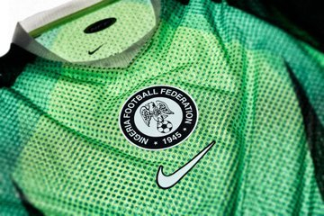 耐克尼日利亚新款球衣惊艳亮相 无缘世界杯引热