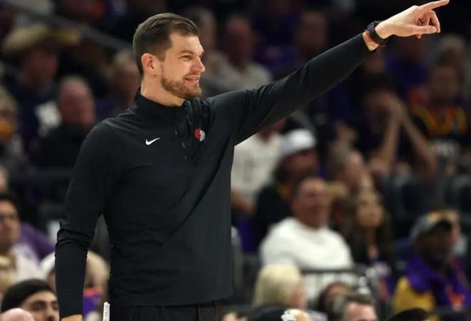 开拓者力克马刺总比分1-1 斯普利特执教首秀获球